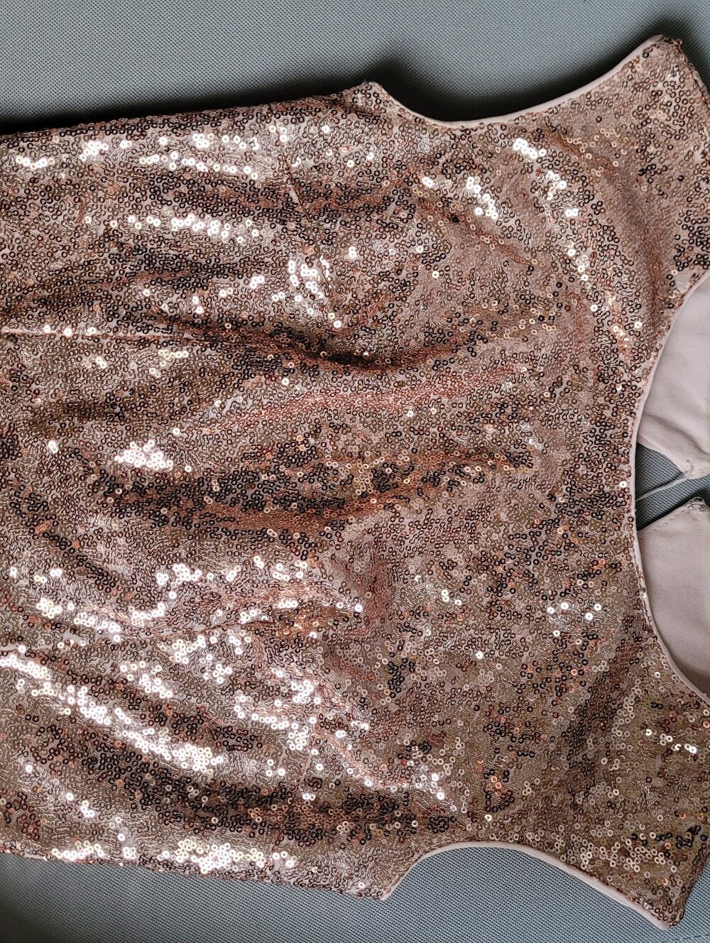 Cropped Sequins Top - Picture 3 of 5